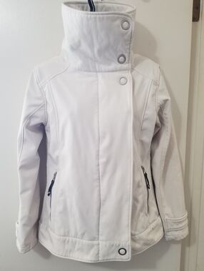 Betty Rides White Softshell Jacket Fleece Lined Snap Detail Snowboard Coat S